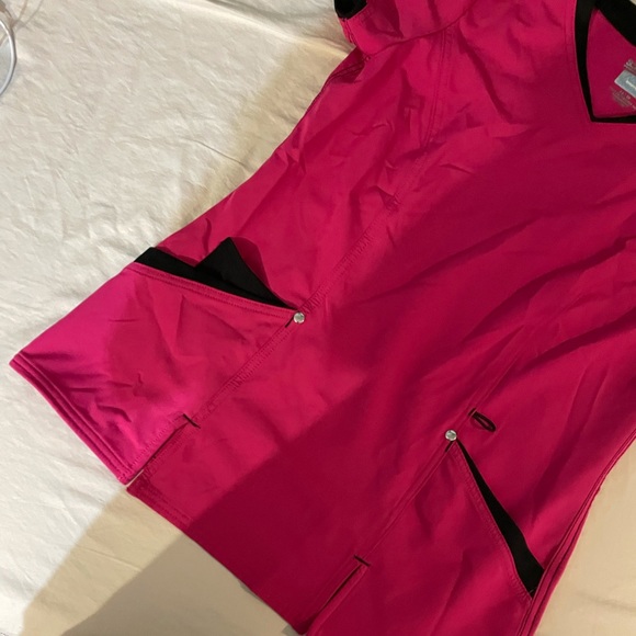 SCRUBSTAR Premium Pink Top - Picture 4 of 5